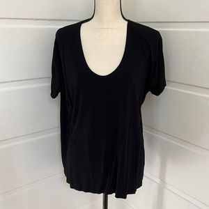 HATCH The Perfect Vee size 1 scoop neck maternity tee